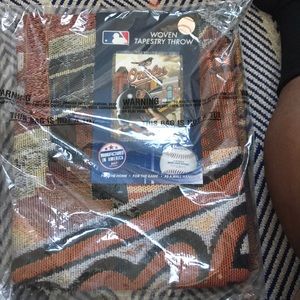 Orioles throw blanket